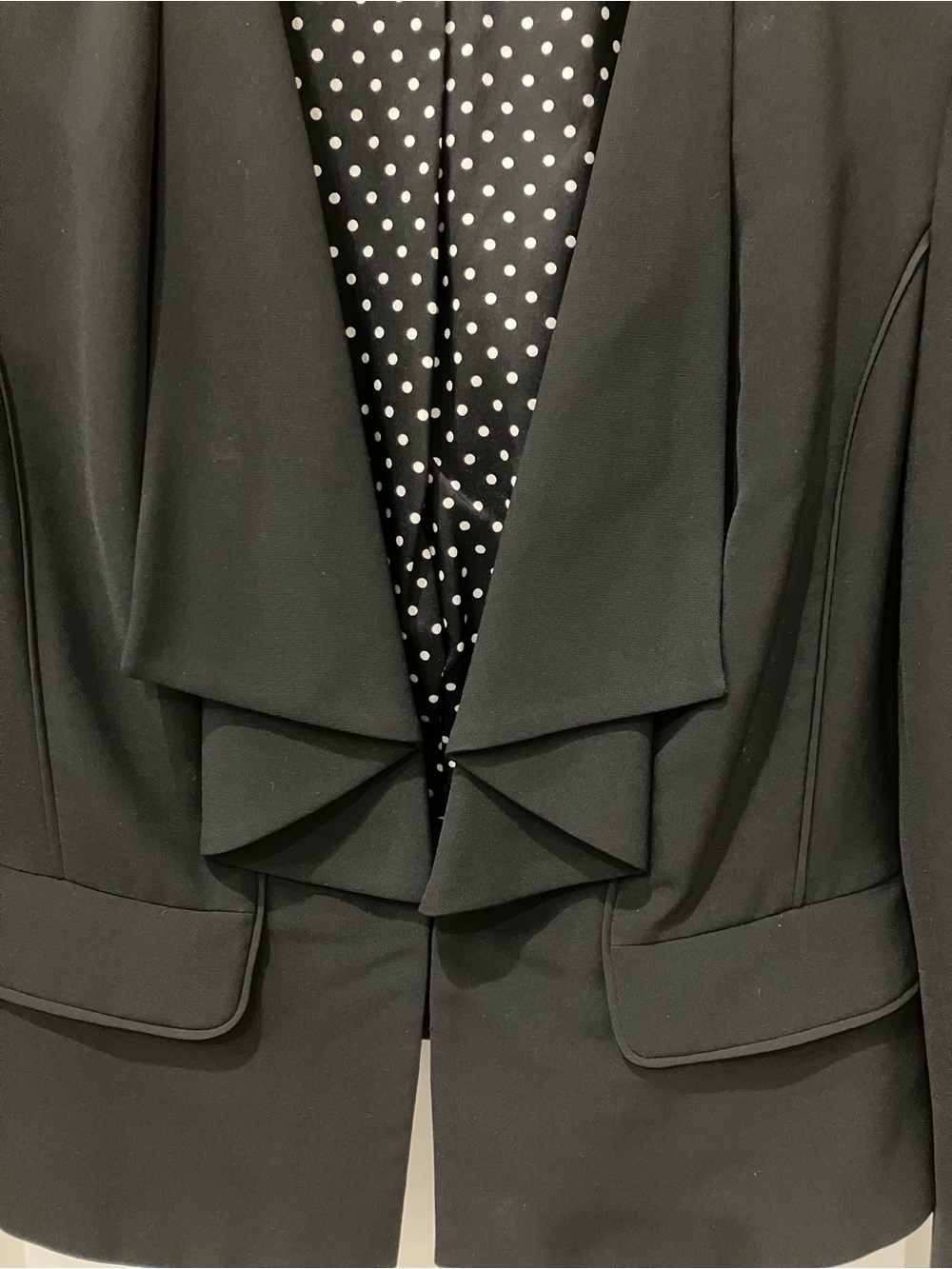White House Black Market Black Ruffle Front Open Blazer Jacket Size 6 - Picture 4 of 12